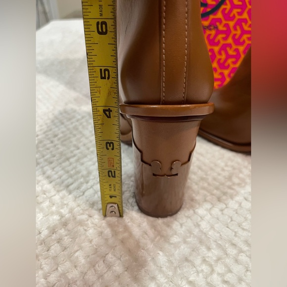 Tory Burch Gabrielle Royal Tan Booties Size 7.5 NIB - Picture 11 of 12